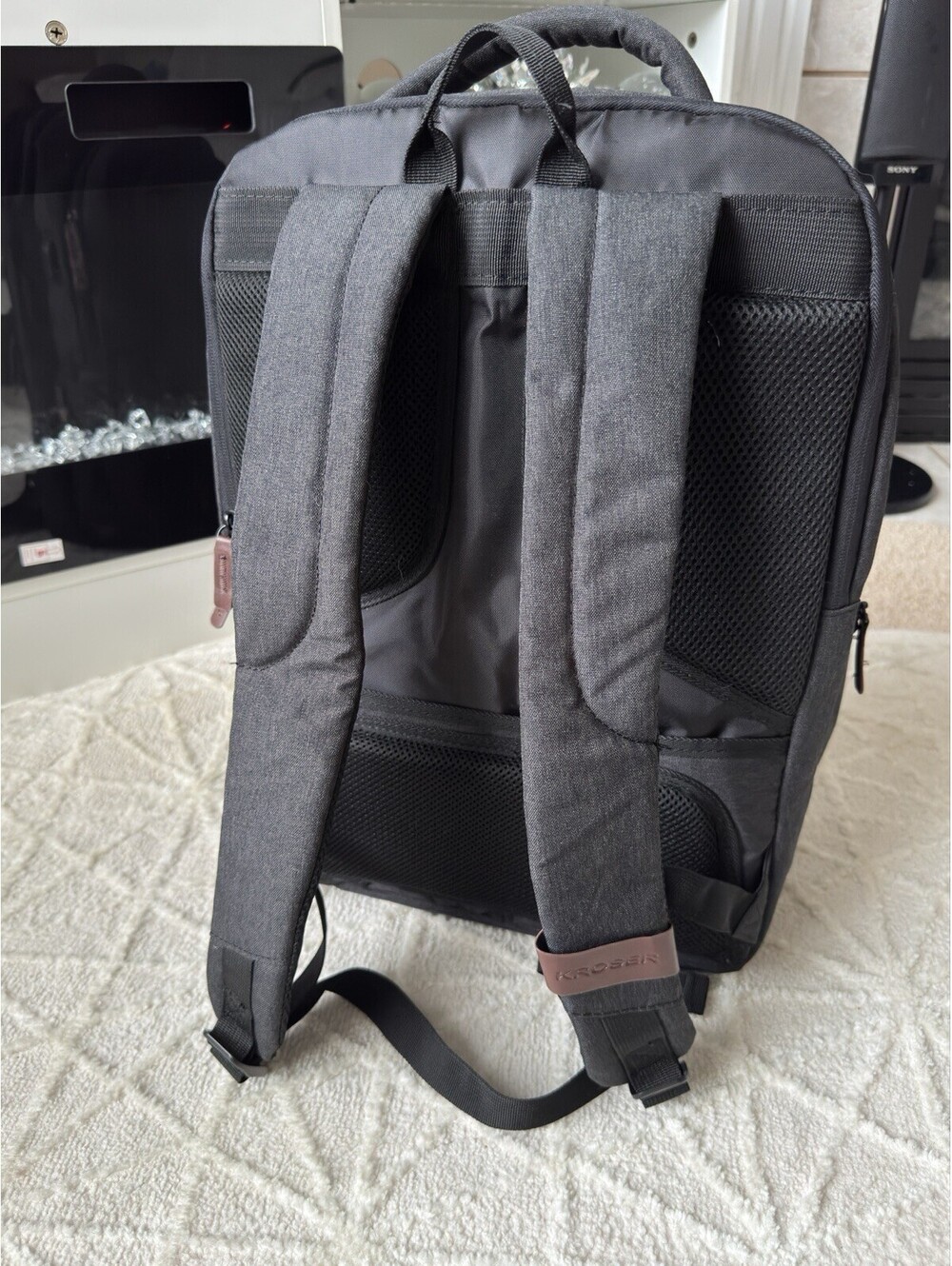 KROSER 17.3 Inch Travel Computer Backpack Gray USB Cable Included - Picture 7 of 9